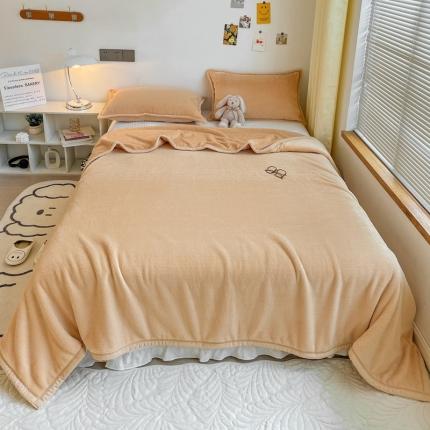 91家纺网 家纺一手货源 找家纺 （总）雅萱家纺 2022新款纯色牛奶绒多功能毛毯