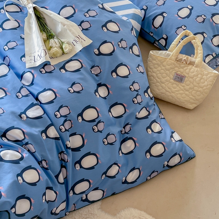 91家纺网 家纺一手货源 找家纺 汇庭 2022新款长绒棉印花学生春秋被 小企鹅