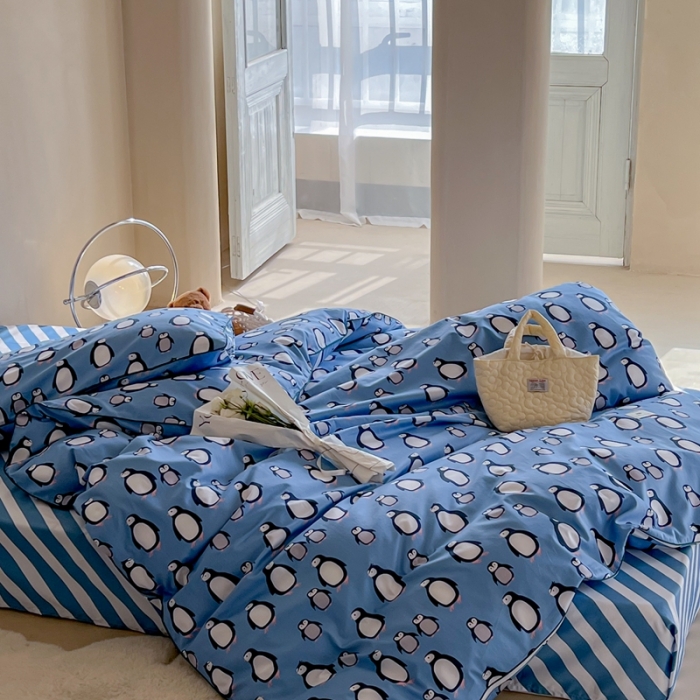 91家纺网 家纺一手货源 找家纺 汇庭 2022新款长绒棉印花学生春秋被 小企鹅