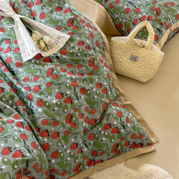 91家纺网 家纺一手货源 找家纺 汇庭 2022新款长绒棉印花学生春秋被 芝士草莓