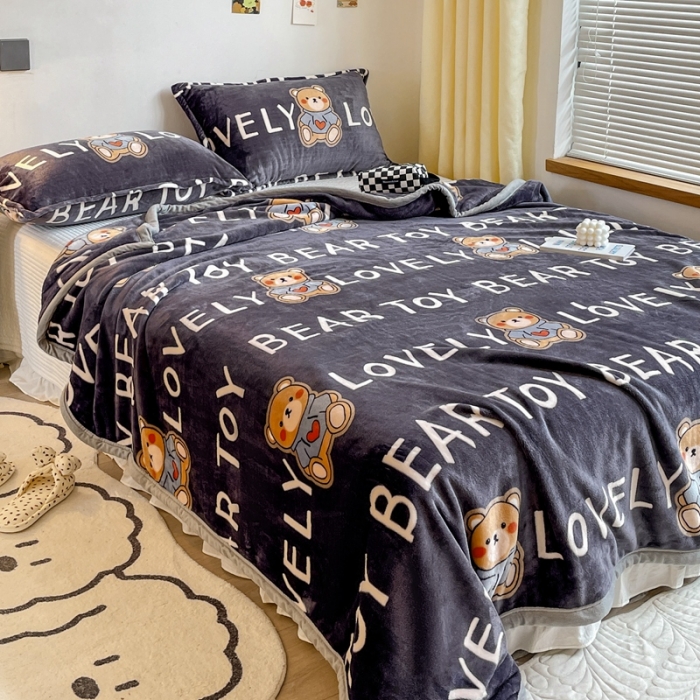 91家纺网 家纺一手货源 找家纺 雅萱家纺 2022新款印花云貂绒毛毯 love熊