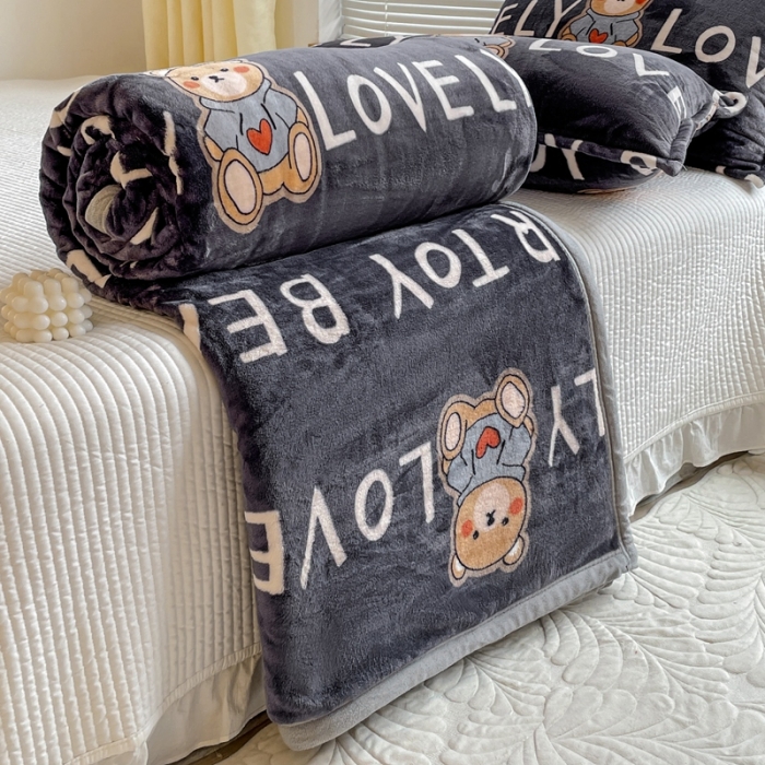 91家纺网 家纺一手货源 找家纺 雅萱家纺 2022新款印花云貂绒毛毯 love熊