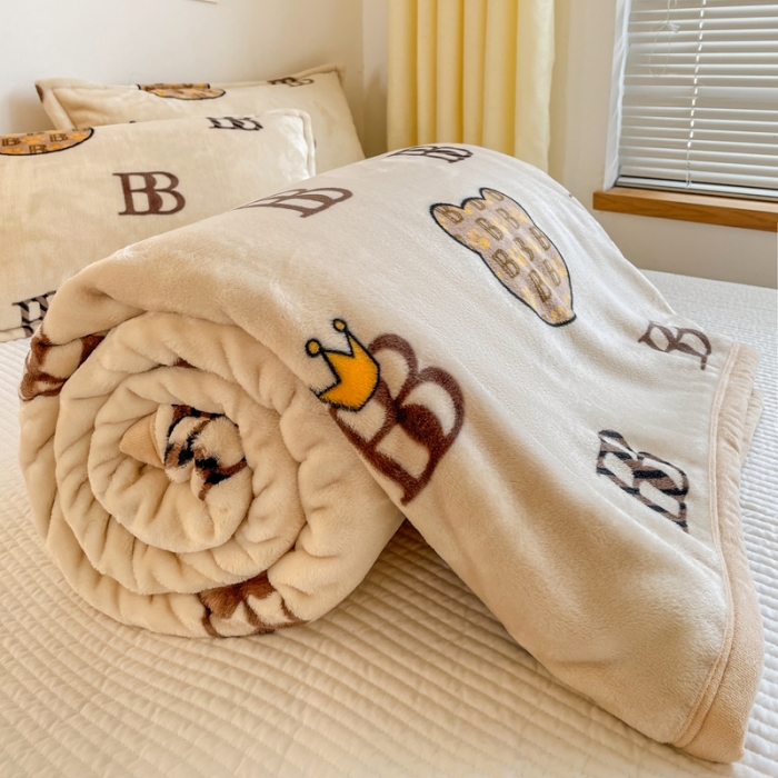 91家纺网 家纺一手货源 找家纺 雅萱家纺 2022新款印花云貂绒毛毯 宝莉熊