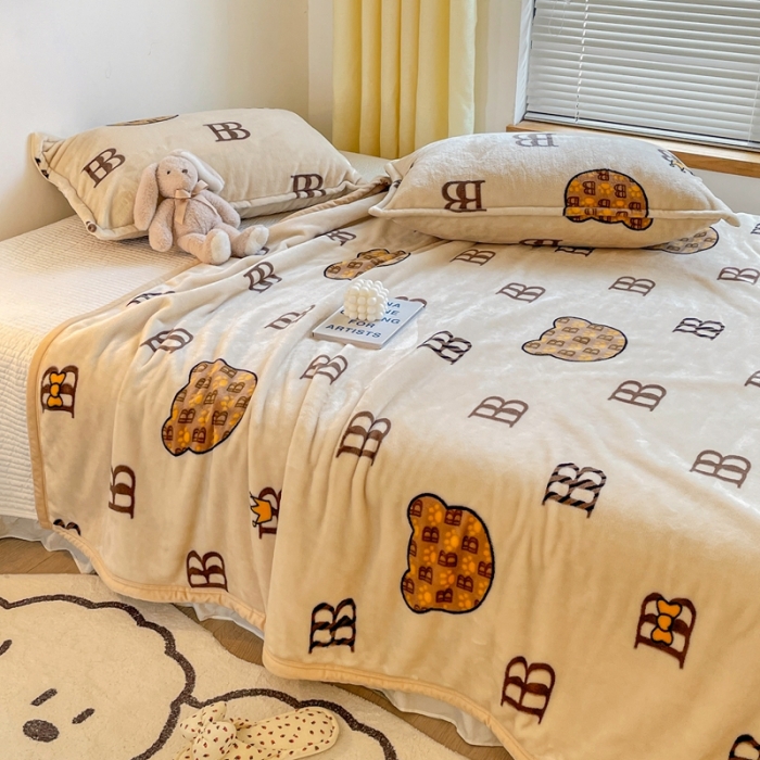 91家纺网 家纺一手货源 找家纺 雅萱家纺 2022新款印花云貂绒毛毯 宝莉熊