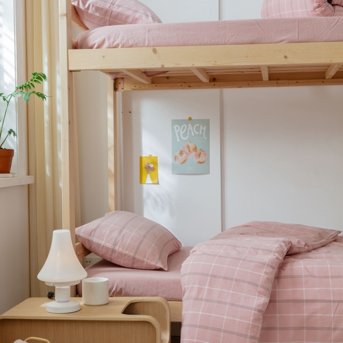 91家纺网 家纺一手货源 找家纺 梦享生活家居 2022新款水洗棉上下铺三件套 格调粉