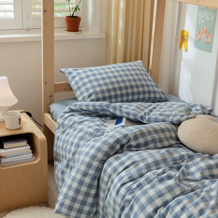 91家纺网 家纺一手货源 找家纺 梦享生活家居 2022新款水洗棉上下铺三件套 晓月格蓝