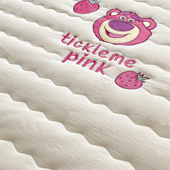 91家纺网 家纺一手货源 找家纺 (总) 鑫钰 2023新款迪士尼全棉色织刺绣床笠