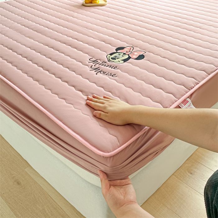 91家纺网 家纺一手货源 找家纺 鑫钰 2023新款迪士尼全棉色织刺绣床笠 米妮公主