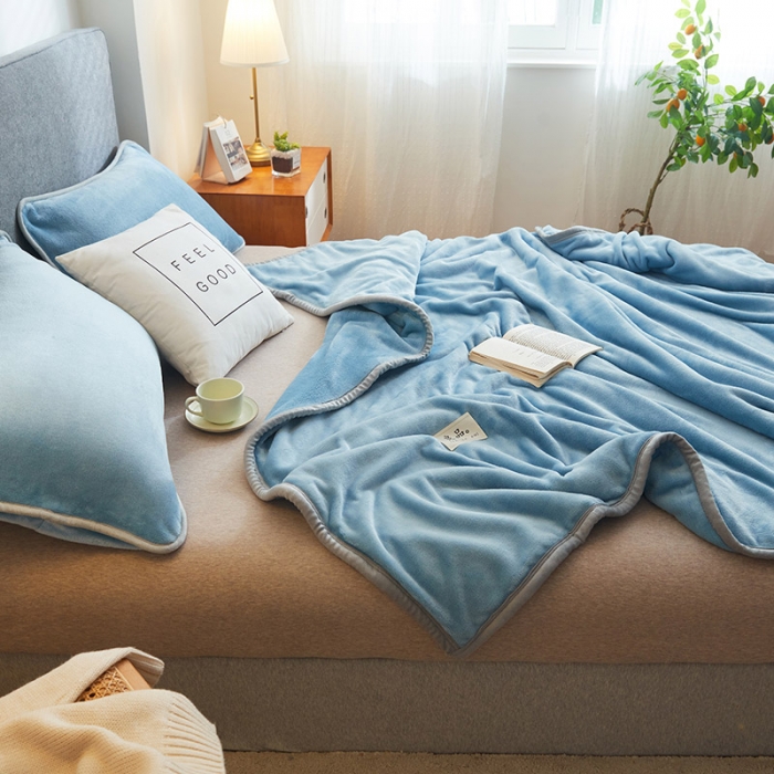 91家纺网 家纺一手货源 找家纺 丝幔 2025新款日式牛奶绒多功能毛毯三件套 宾利蓝