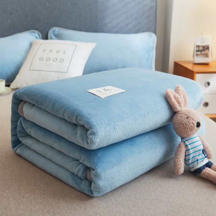 91家纺网 家纺一手货源 找家纺 丝幔 2025新款日式牛奶绒多功能毛毯三件套 宾利蓝