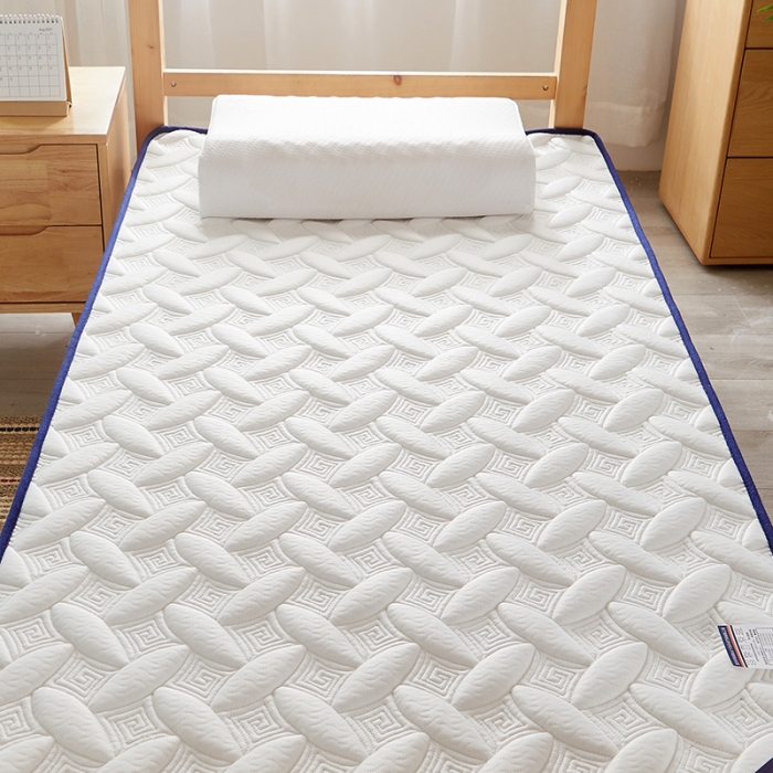 91家纺网 家纺一手货源 找家纺 欣罗兰 2022新款立体针织三明治双面床垫系列-学生款 格韵白