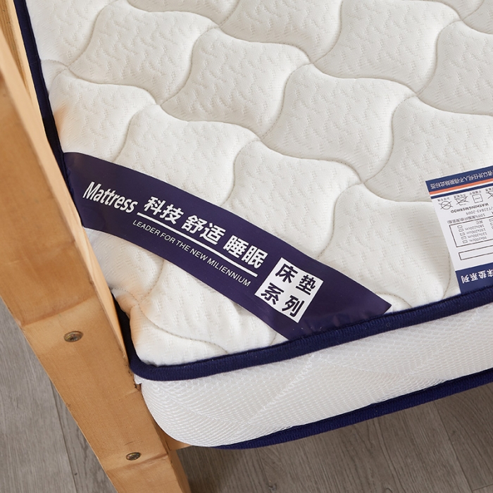 91家纺网 家纺一手货源 找家纺 欣罗兰 2022新款立体针织三明治双面床垫系列-学生款 格子白