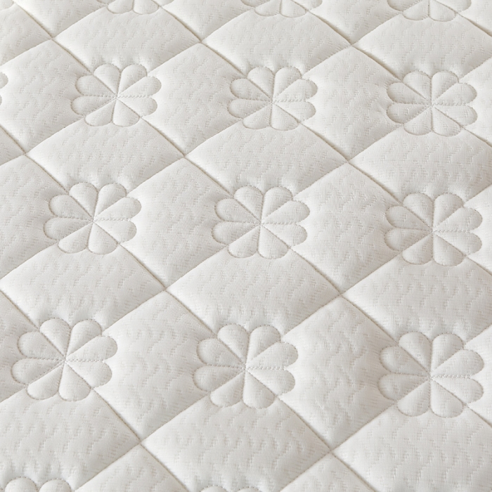 91家纺网 家纺一手货源 找家纺 欣罗兰2023立体针织三明治双面床垫-学生款 四叶草-白