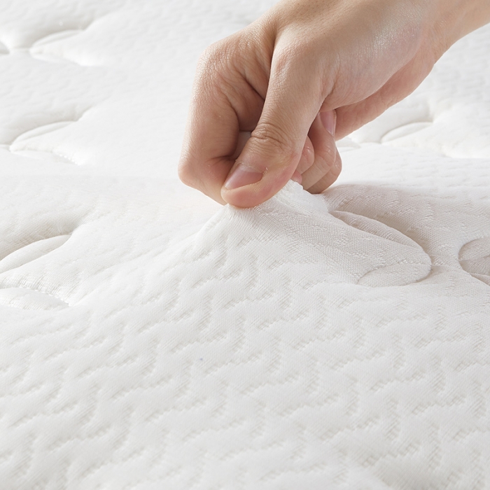 91家纺网 家纺一手货源 找家纺 欣罗兰2023立体针织三明治双面床垫-学生款 四叶花-白