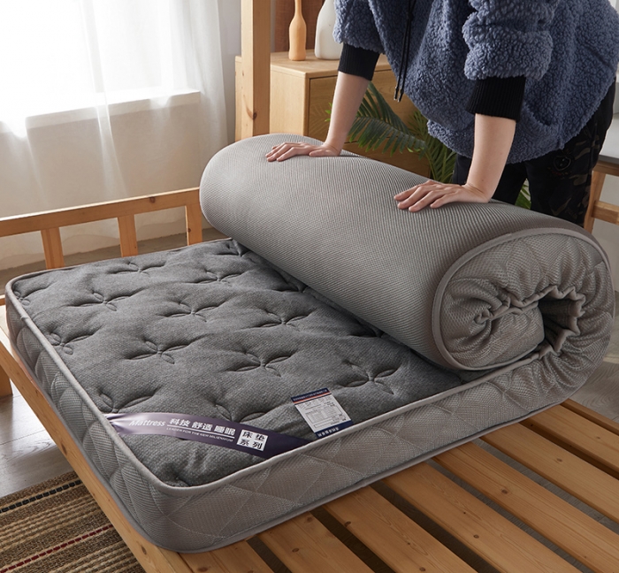 91家纺网 家纺一手货源 找家纺 欣罗兰2023立体针织三明治双面床垫-学生款 四叶花-灰