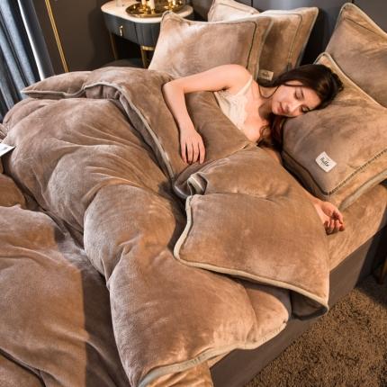 91家纺网 家纺一手货源 找家纺 栩裕纺织 2025新款网红爆款意式轻奢牛奶绒四件套 伽士米