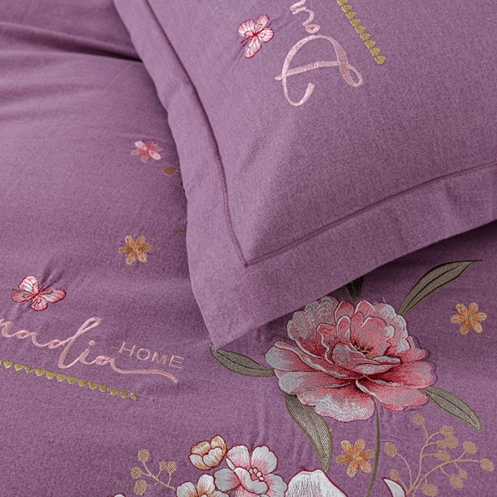 91家纺网 家纺一手货源 找家纺 畅畅家纺 2022新款全棉磨毛绣花四件套 香水百合-红豆沙