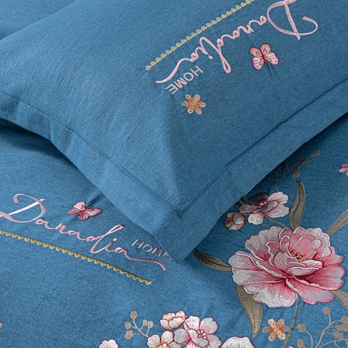 91家纺网 家纺一手货源 找家纺 畅畅家纺 2022新款全棉磨毛绣花四件套 香水百合-清澈蓝