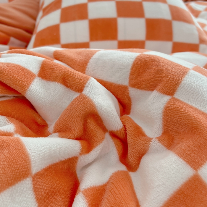 91家纺网 家纺一手货源 找家纺 金爱家 2023新款棋盘格牛奶绒四件套 棋盘格-桔