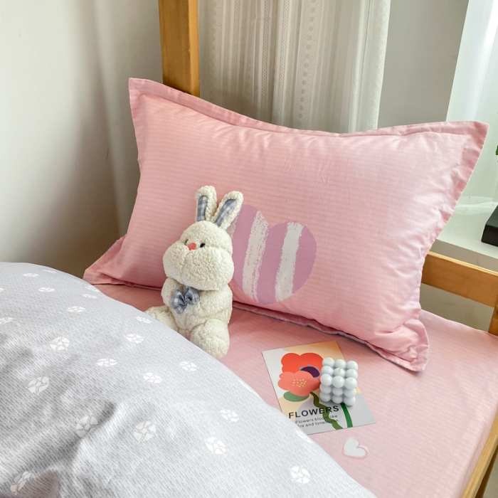 91家纺网 家纺一手货源 找家纺 铭成家纺2022新款全棉印花学生三件套 粉红甜心-红