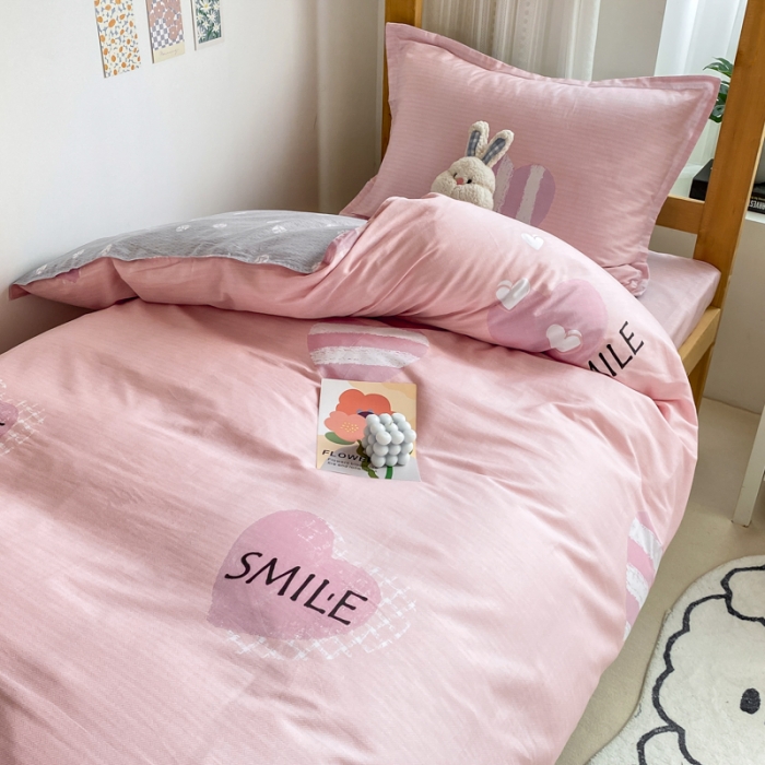 91家纺网 家纺一手货源 找家纺 铭成家纺2022新款全棉印花学生三件套 粉红甜心-红