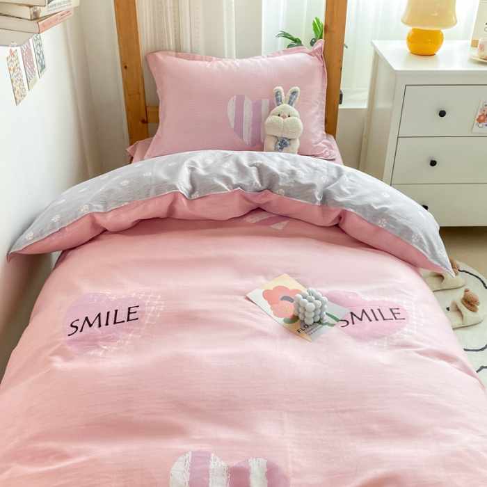 91家纺网 家纺一手货源 找家纺 铭成家纺2022新款全棉印花学生三件套 粉红甜心-红