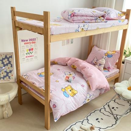 91家纺网 家纺一手货源 找家纺 铭成家纺2022新款全棉印花学生三件套 巧虎吃面