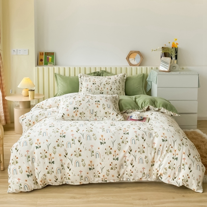 91家纺网 家纺一手货源 找家纺 呗旺鹿 2022年印花小清新加厚保暖牛奶绒四件套直播 百草香