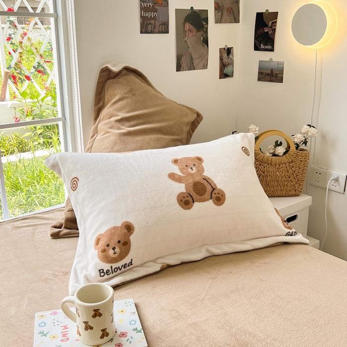 91家纺网 家纺一手货源 找家纺 呗旺鹿 2022年印花小清新加厚保暖牛奶绒四件套直播 淘气熊