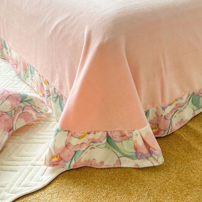 91家纺网 家纺一手货源 找家纺 呗旺鹿 2022年印花小清新加厚保暖牛奶绒四件套直播心悦花海