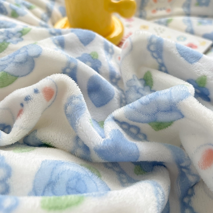 91家纺网 家纺一手货源 找家纺 呗旺鹿 2022年印花小清新加厚保暖牛奶绒四件套直播 花田兔