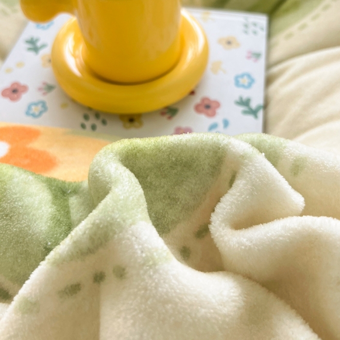 91家纺网 家纺一手货源 找家纺 呗旺鹿 2022年印花小清新加厚保暖牛奶绒四件套直播 绿颜