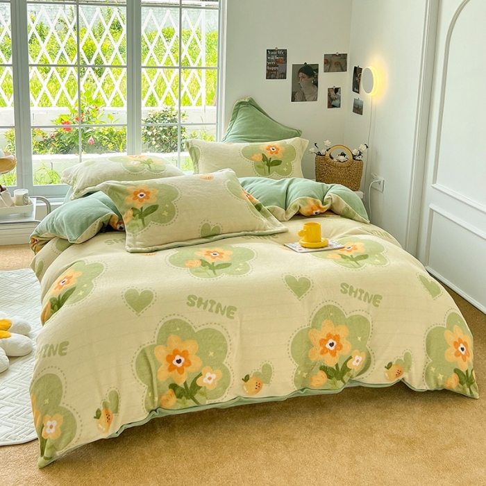 91家纺网 家纺一手货源 找家纺 呗旺鹿 2022年印花小清新加厚保暖牛奶绒四件套直播 绿颜