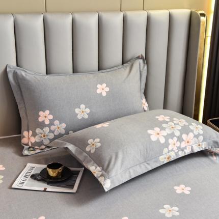 91家纺网 家纺一手货源 找家纺 名优家纺 2023新款全棉生态活性磨毛单品枕套 缘分天空