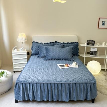 91家纺网 家纺一手货源 找家纺 （总）禧缘家纺（原梦想家）  2024新款纯色牛奶绒花边床裙式夹棉床笠