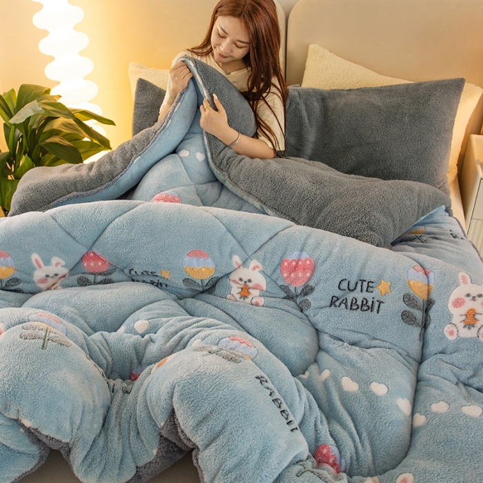 91家纺网 家纺一手货源 找家纺 畅销被业2025新款加厚保暖雪花绒冬被 可爱兔-蓝