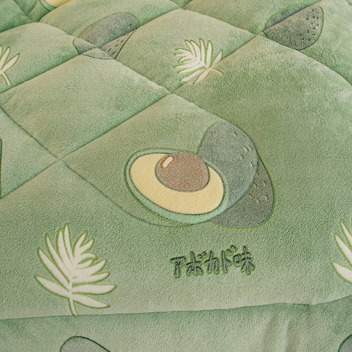 91家纺网 家纺一手货源 找家纺 畅销被业2025新款加厚保暖雪花绒冬被 牛油果