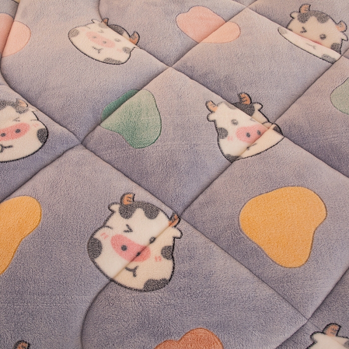 91家纺网 家纺一手货源 找家纺 畅销被业2025新款加厚保暖雪花绒冬被 勇敢牛牛