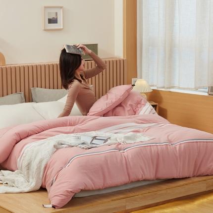 91家纺网 家纺一手货源 找家纺 莱宁被业 2022新款日式色织水洗棉冬被 布朗粉
