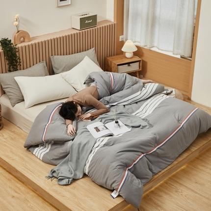 91家纺网 家纺一手货源 找家纺 莱宁被业 2022新款日式色织水洗棉冬被 布朗灰