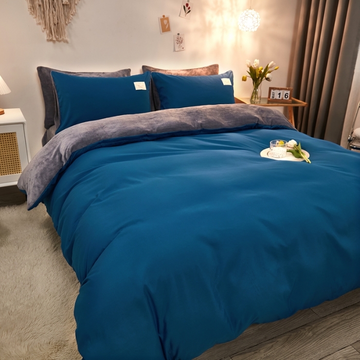 91家纺网 家纺一手货源 找家纺 啊雅家居 2025新款水洗棉加绒单面绒被套 克莱因蓝加牛奶绒