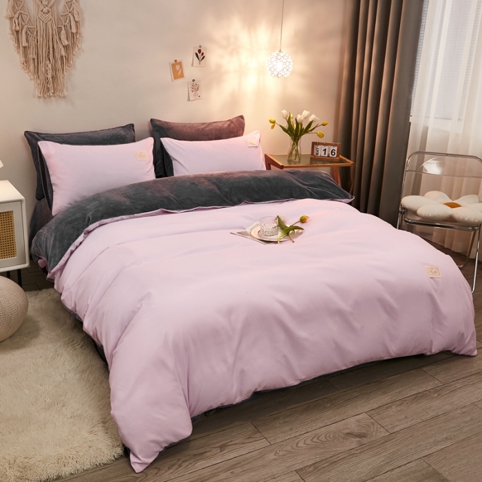 91家纺网 家纺一手货源 找家纺 啊雅家居 2025新款水洗棉加绒单面绒被套 暖粉加牛奶绒