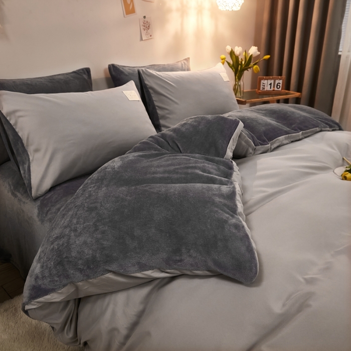 91家纺网 家纺一手货源 找家纺 啊雅家居 2025新款水洗棉加绒单面绒被套 浅灰加牛奶绒