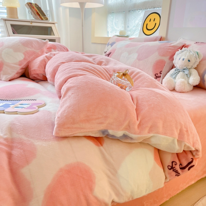 91家纺网 家纺一手货源 找家纺 （总）金爱家 2023新款直播印花小清新牛奶绒四件套