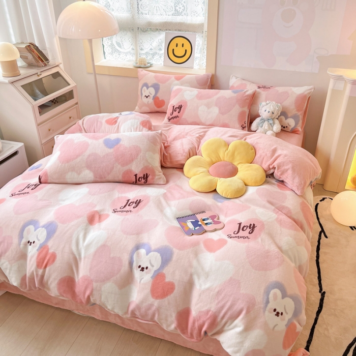 91家纺网 家纺一手货源 找家纺 金爱家 2023新款牛奶绒小清新四件套 爱心兔-粉