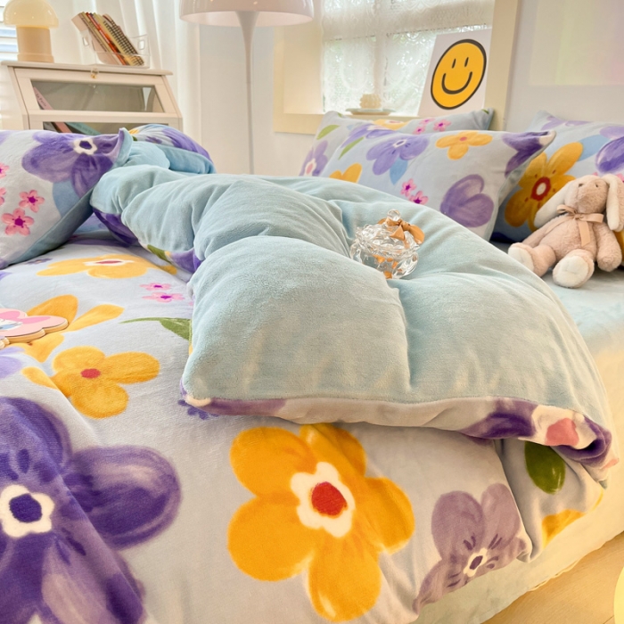 91家纺网 家纺一手货源 找家纺 金爱家 2023新款牛奶绒小清新四件套 花开富贵