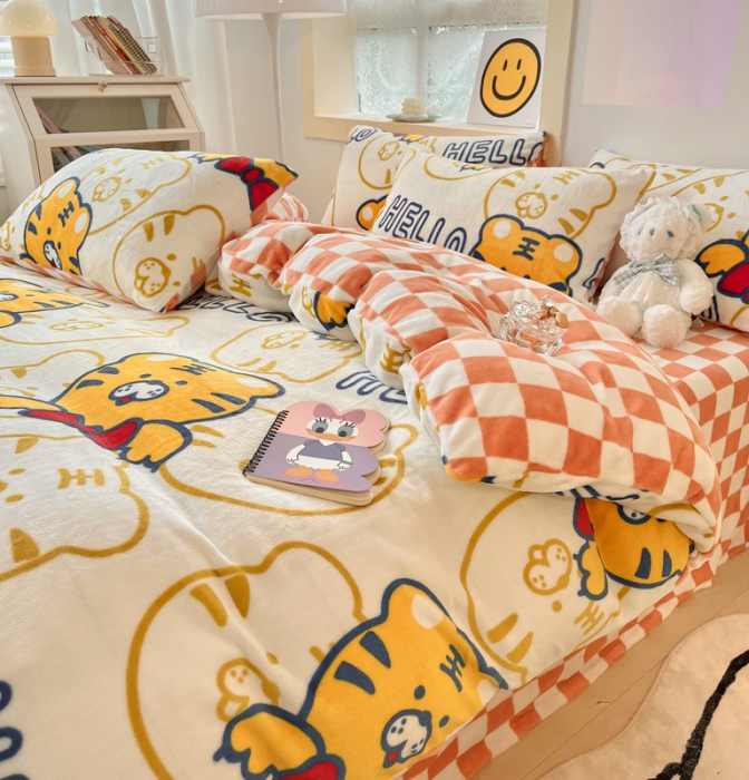 91家纺网 家纺一手货源 找家纺 金爱家 2023新款牛奶绒小清新四件套 可爱老虎