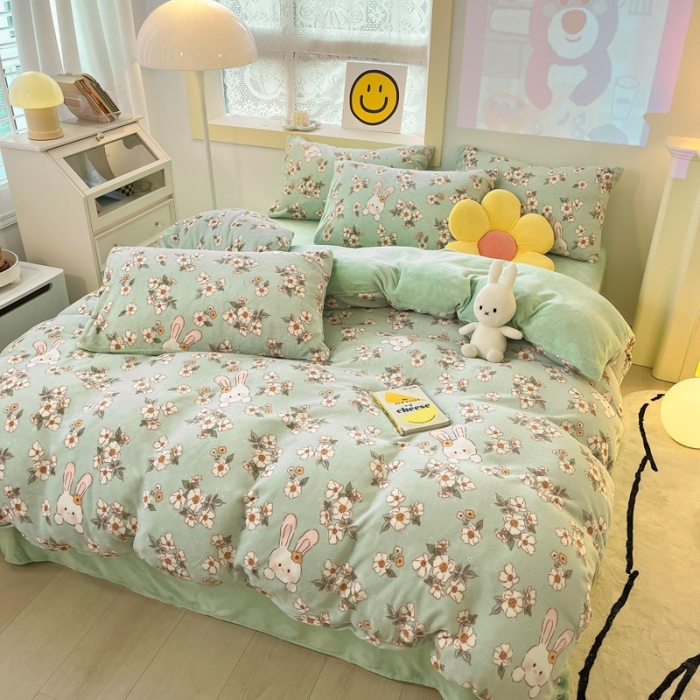 91家纺网 家纺一手货源 找家纺 金爱家 2023新款牛奶绒小清新四件套 浪漫花季