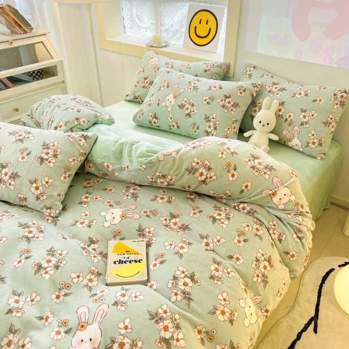 91家纺网 家纺一手货源 找家纺 金爱家 2023新款牛奶绒小清新四件套 浪漫花季