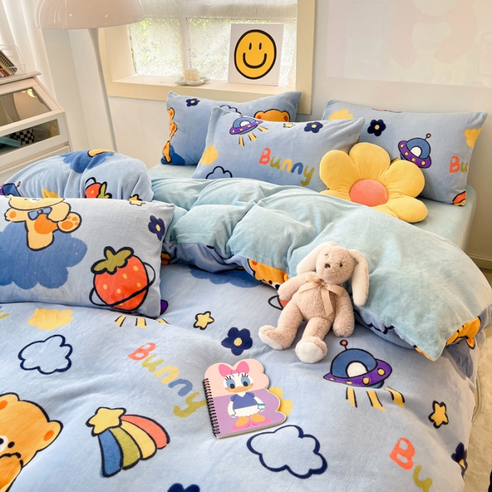 91家纺网 家纺一手货源 找家纺 金爱家 2023新款牛奶绒小清新四件套 七彩小熊